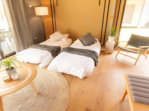 Olio Bello Lakeside Glamping