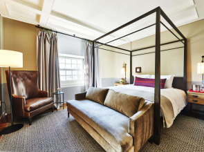 The Hollywood Roosevelt