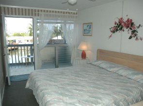 Dolphin Inn Resort