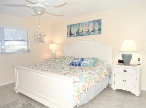 Jamaica Royale 093 - 2 Br Condo