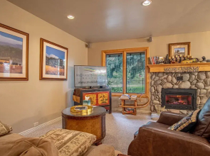 Sv155 - Walk to Lifts & Town - Hot Tub & Pool