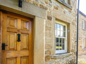 The Aubrey - a gorgeous converted 17th Century Grade II listed bolthole in Bakewell