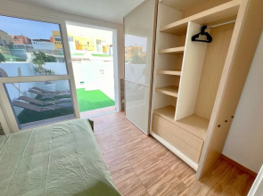 Sea View Bungalow with Communal Pool