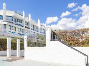 Marbella Pool House Ph77 on sea Shore