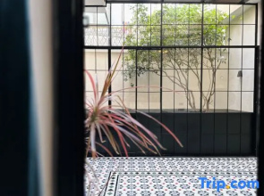 Old Street Homestay