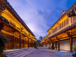 Tongren Zhongnanmen Ancient City·Fengyi Fanju