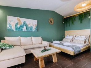 Boho Sea View Studio