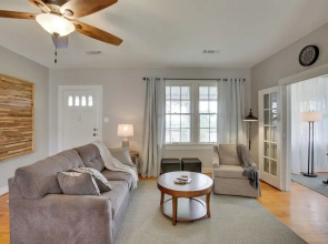 Charming Cottage w/ Mississippi River Views!