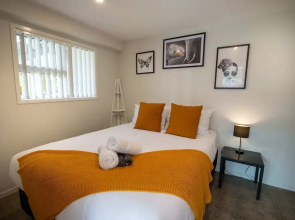 Centrally Located 1 Bedroom Apartment in Auckland