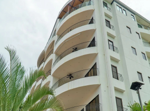 Ocean View Luxury Condo at Flamingo Towers
