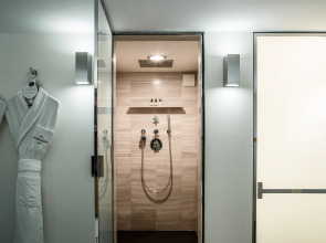 Hotel Marignan Champs - Elysées