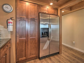 Welcoming Brigantine Condo w/ Ocean Views!