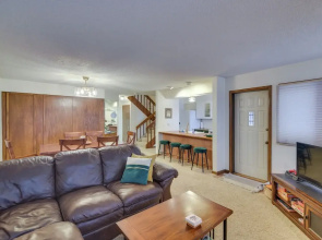 Mtn View Granby Condo w/ In-unit Hot Tub!
