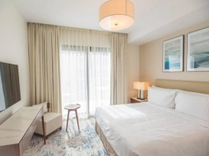 Luxurious 5 Bedroom Apartment - Full Ocean view