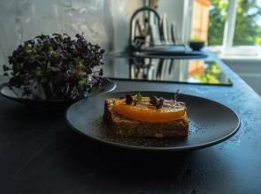 Sunbeam Design Apartment