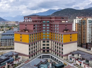 JOVE MOUNTAIN UrCove Nyingchi Hotel