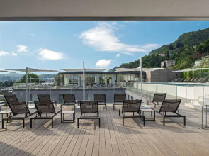 Отель Hilton Lake Como