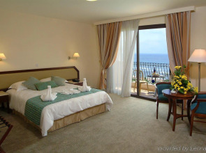 Aquamare Beach Hotel & Spa