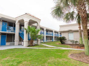 OYO Hotel Baton Rouge - Mead Rd