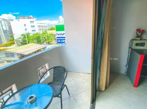 Robin’s Nest Guesthouse & Restaurant