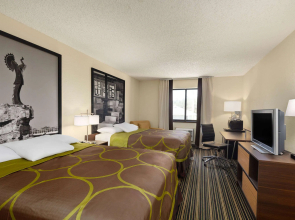 Super 8 by Wyndham Dodge City