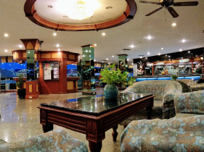 The Viangtak Riverside Hotel