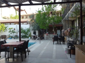 Shah Sultan Ozturk Hotel