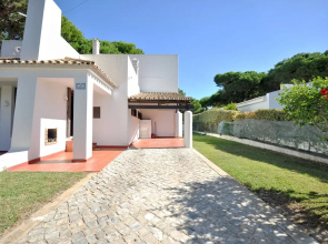 Private Pool villa, Walking distance to the centre, Golf Facing