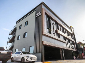 Hotel Deluxe - Hostel