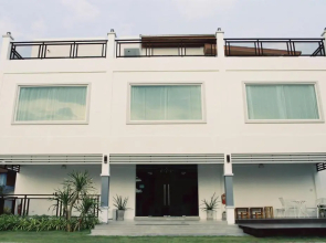 Munruk Hostel