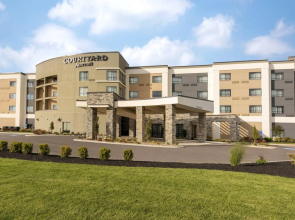 Courtyard Cleveland Elyria