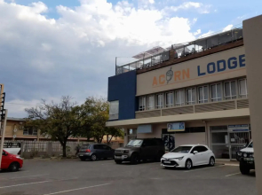 Acorn Lodge & SKYDECK