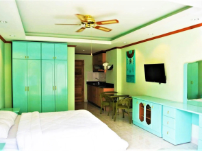 View Talay 1B Pattaya Popular Complex Large Pool Modern Studio Apartment