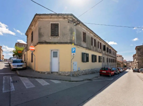 Apartment Arena