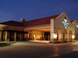 Homewood Suites by Hilton Laredo at Mall del Norte