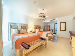 Sunny Beach View Apt at Punta Palmera CBB
