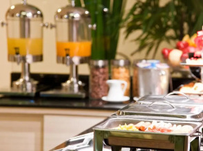 Amber Boutique Silom Hotel