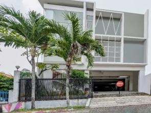 OYO 90935 Rumah Kost Metroliving