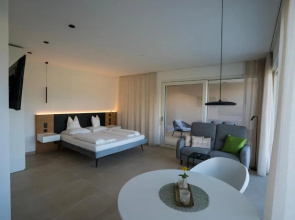 Zilli Studio Apartments