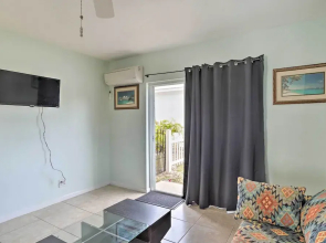 Pet-friendly Jensen Beach Home w/ Yard Near Ocean!