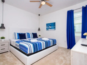 Gorgeous Family Home Sleeps 28 Blv103