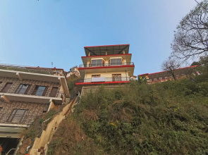 Oyo 23675 Mountains Villa