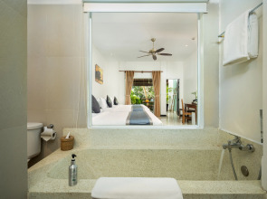 Landing Gold By Amatak