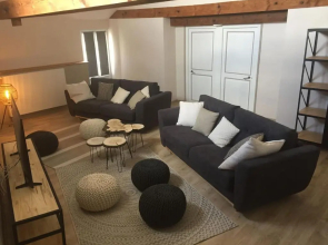 Gite 8 a 14 Personnes En Champagne Avec Jacuzzi