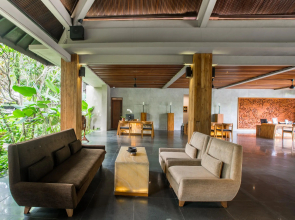 Candi Beach Resort And Spa