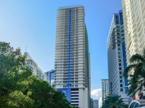Stunning Apartment W pool & Gym- Parking