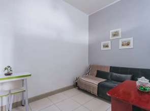 Studio com Wi-fi e Ar a 45m da Praia de Copacabana