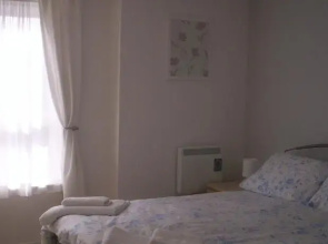 Millennium Quay Apartment