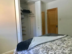 Dana's Place Anchorage 61N 149W