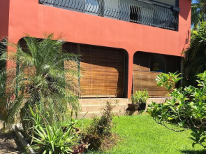 House With 5 Bedrooms in Etang Salé, With Wonderful Mountain View, Enc